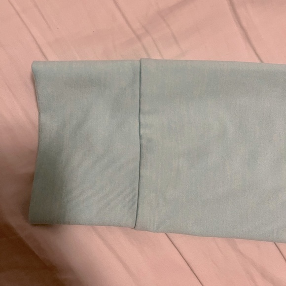 Aritzia Zip Up Top - Picture 2 of 4